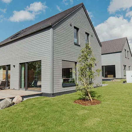 Ferienhaus Neu Rügen Resørt Großzügiges, Gemütliches Familienhaus Alva Mit Terrasse Sagard